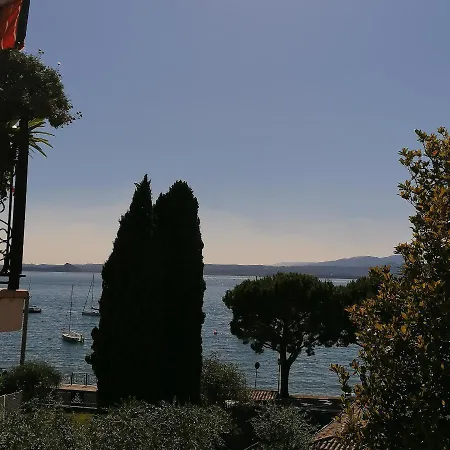 Apartment New Marina Torri Del Benaco